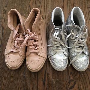 2 pair of Vans